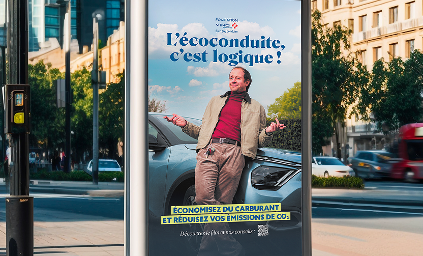 Création d’une affiche pub pour Fondation VINCI Autoroutes, un coorporate accompagné par From Roswell.