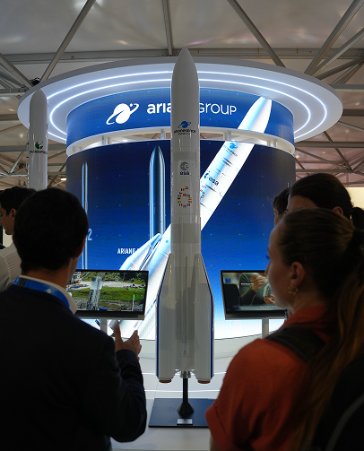 Création d’une photo pour Salon du Bourget X ArianeGroup accompagné par From Roswell.