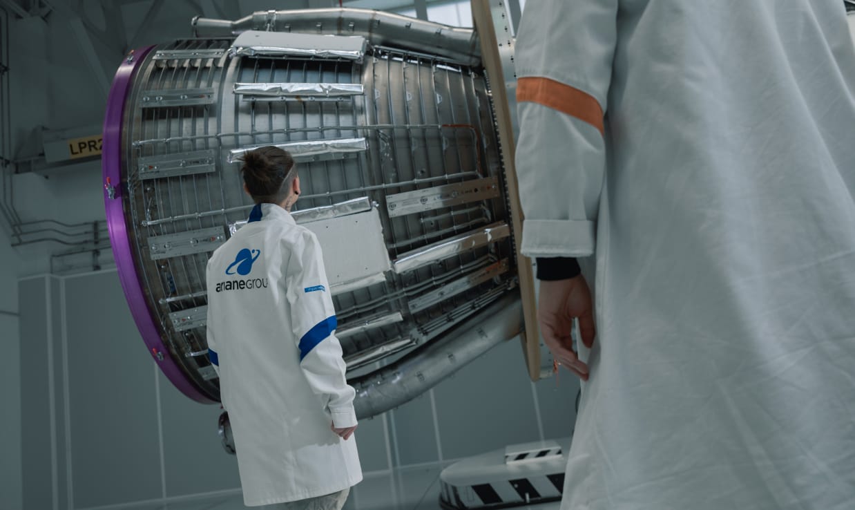 Projet de pub réalisé pour ArianeGroup – agence digitale branding advertising Paris